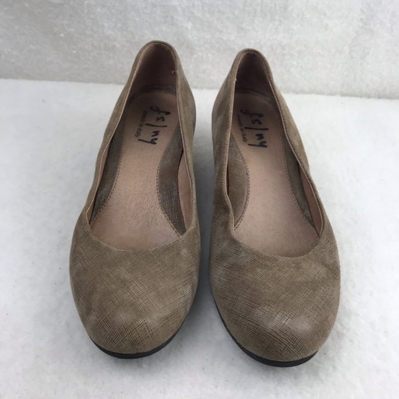 FS/NY Made in Italy Low Wedge Ballet Flats Shoes Slip-On Shimmer Taupe Size 6 - Picture 4 of 13